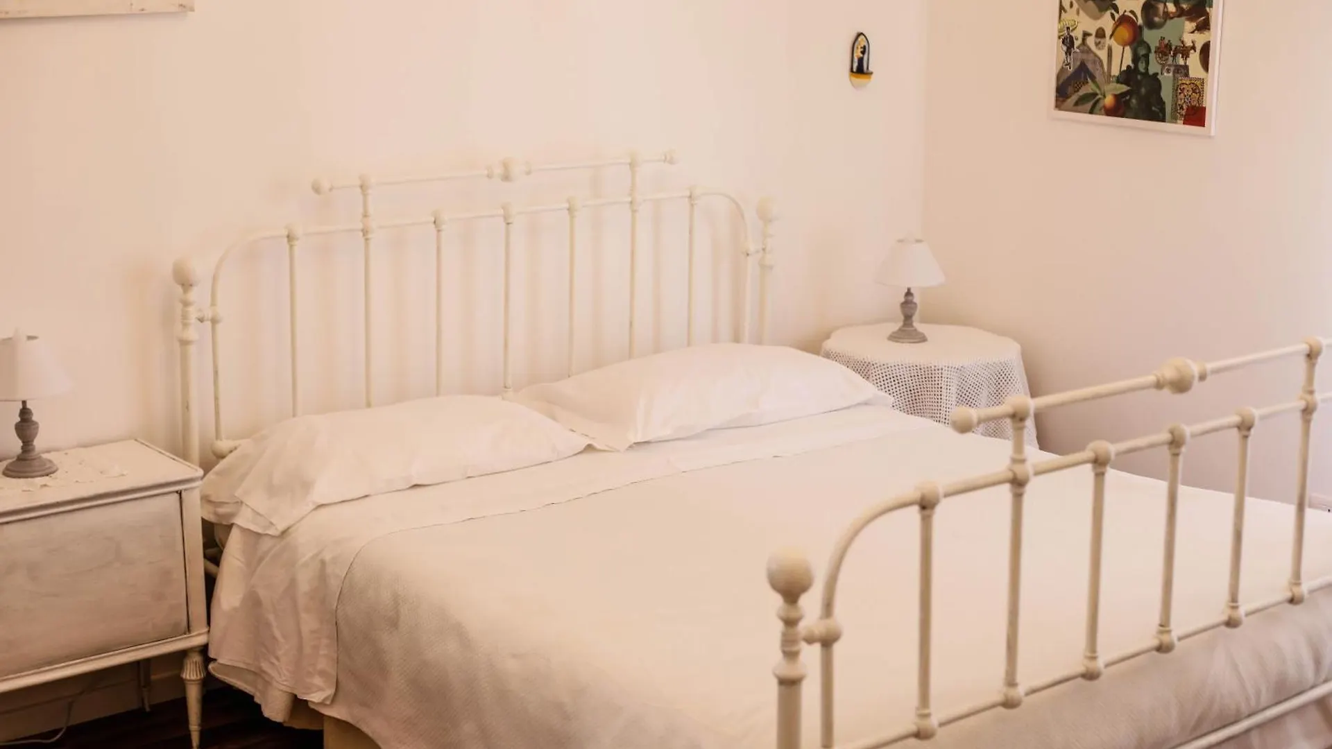 לינה וארוחת בוקר פאטי B&B Liola'